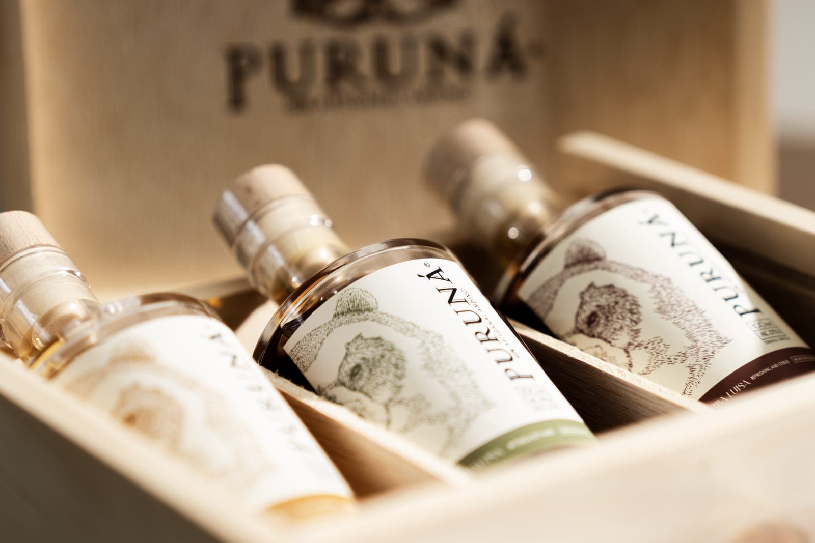 Trío de botellas Puruná en caja de madera